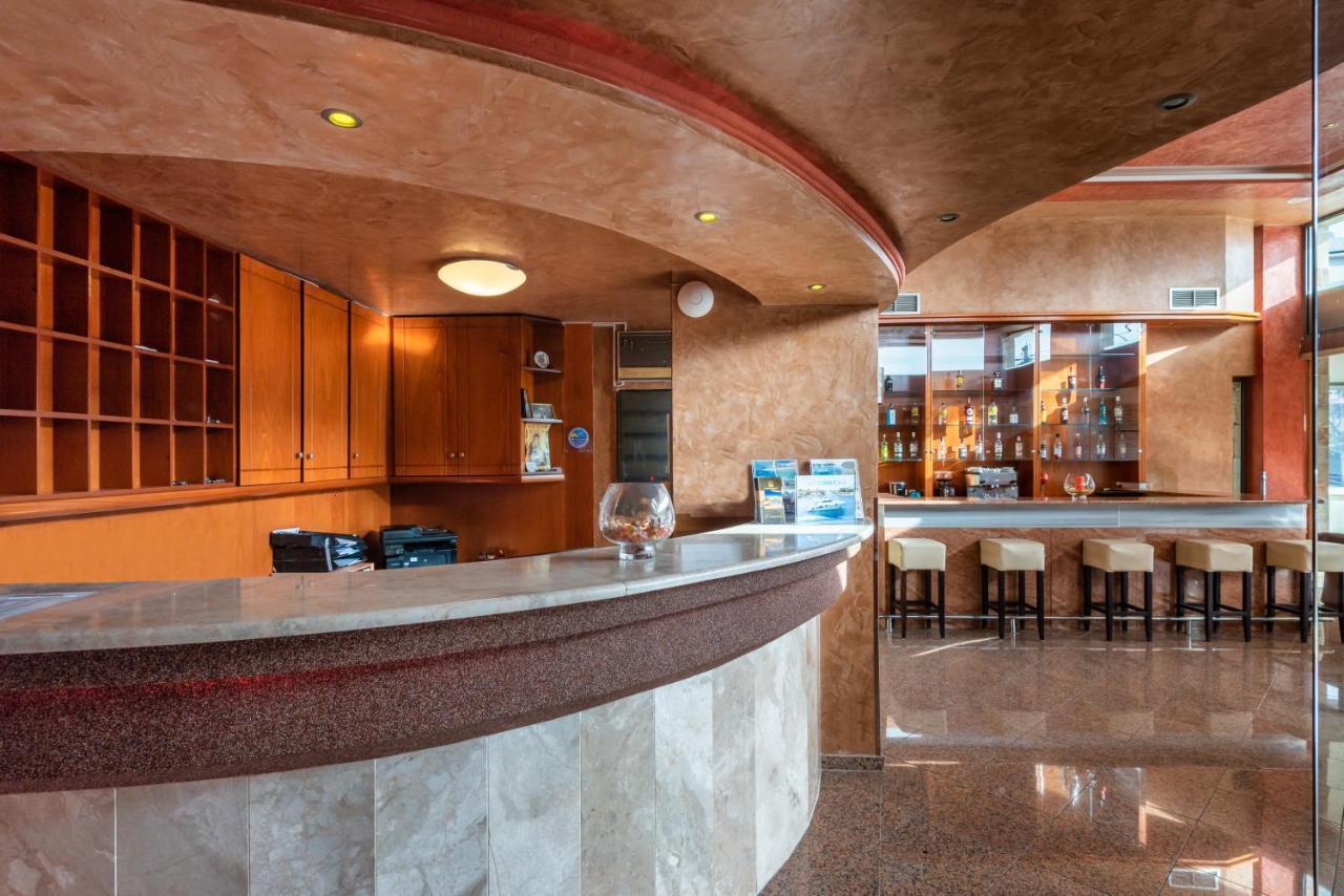 Comfort Hotel Apartments Rhodes City Exterior foto